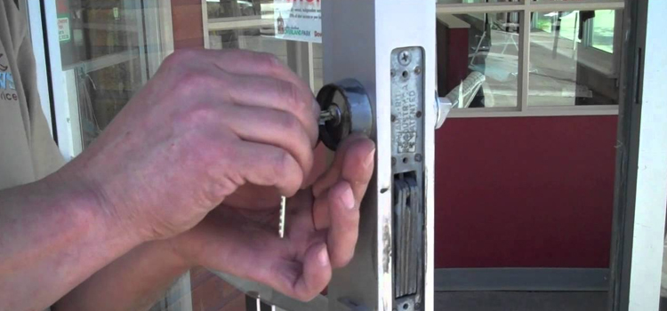 commercial door lock repair Cudahy